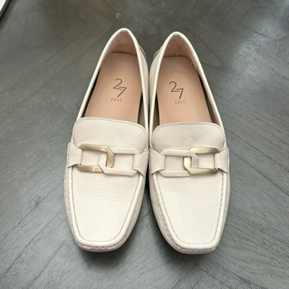 27 Edit Naturalizer Hellen chain Loafer in Satin Pearl